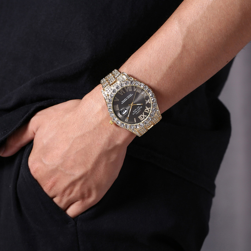 Orologio da Polso da Uomo al Q - Smartwatch Luxury Watches recensione e prezzo